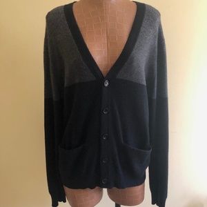 Cashmere Button Down Cardigan Sweater IQ, Like NEW!